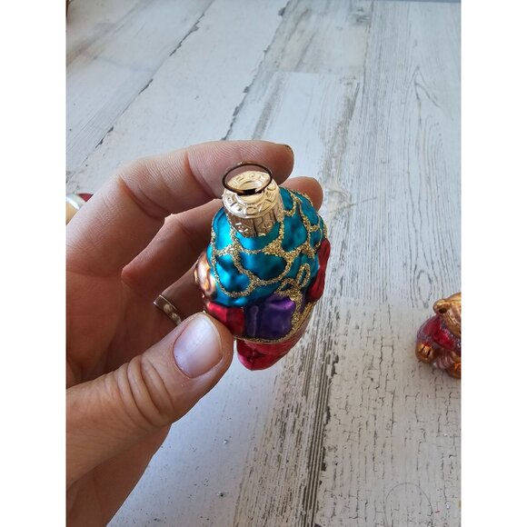 Vintage glass bear stocking ornament set presents glitter gold red Xmas tree - Picture 8 of 14